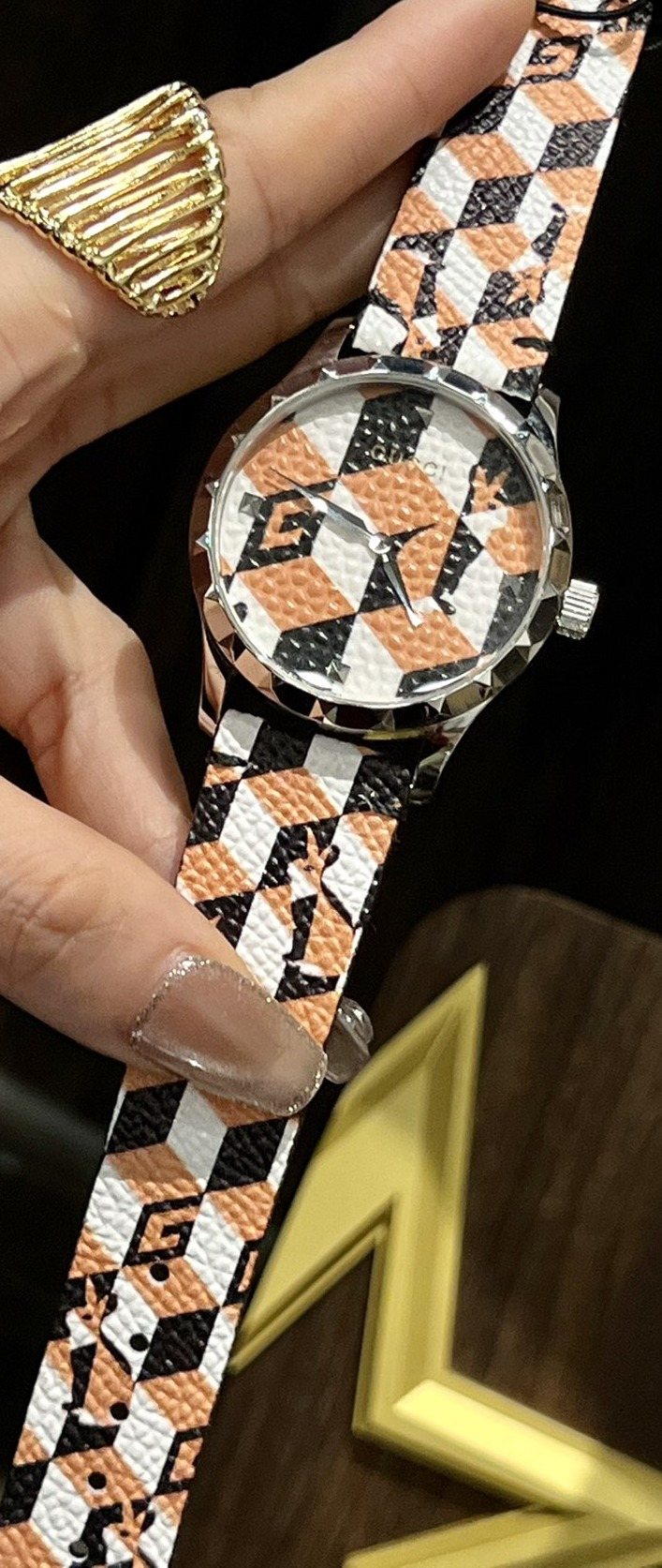 Gucci Geometric-Pattern Watch