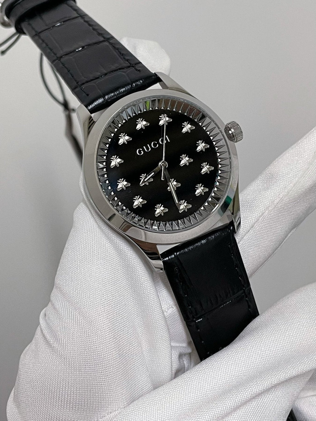 Gucci Black Bee Dial Watch