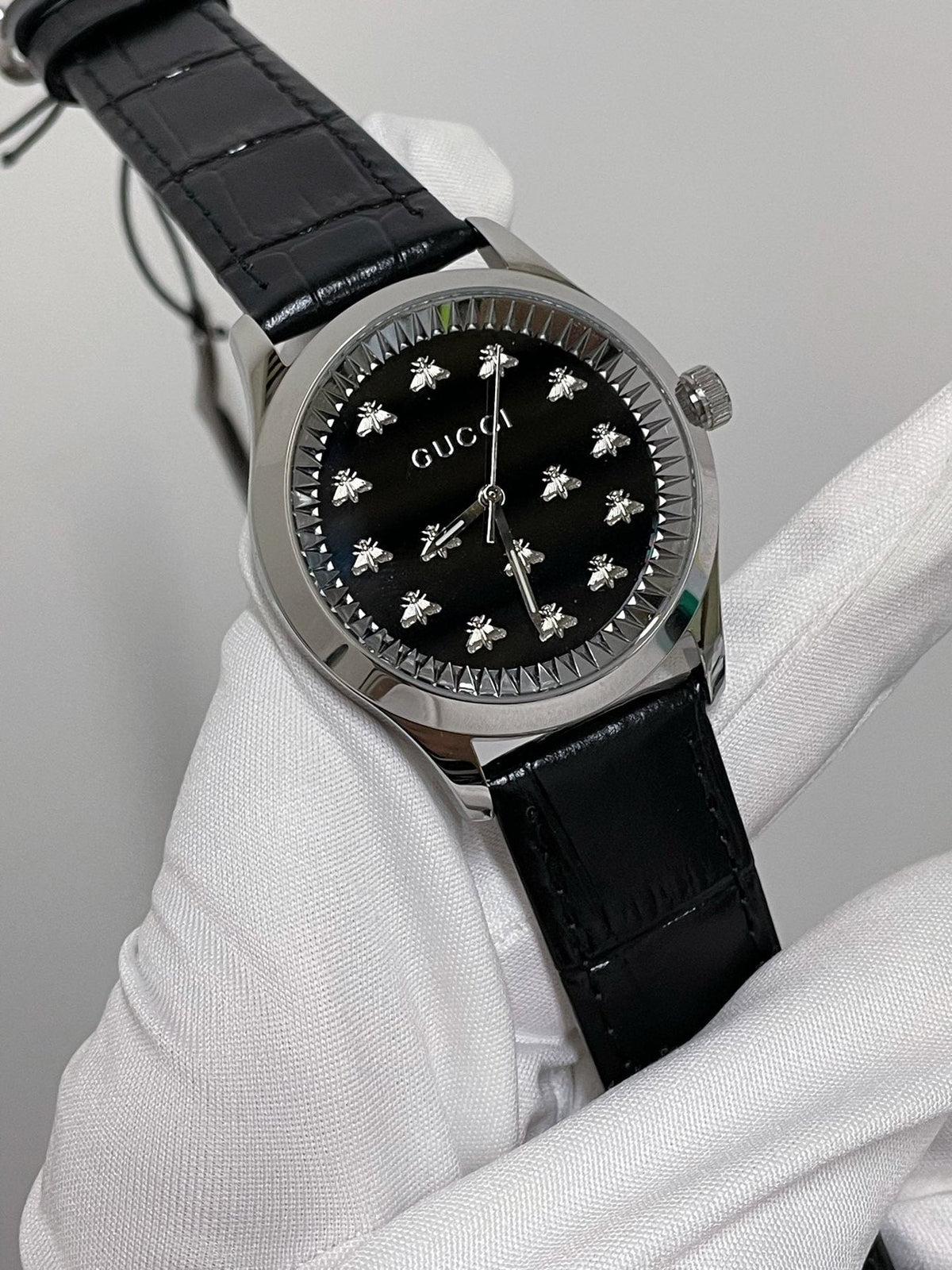 Gucci Black Bee Dial Watch