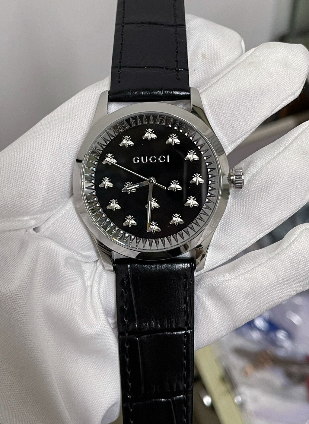 Gucci Black Bee Dial Watch